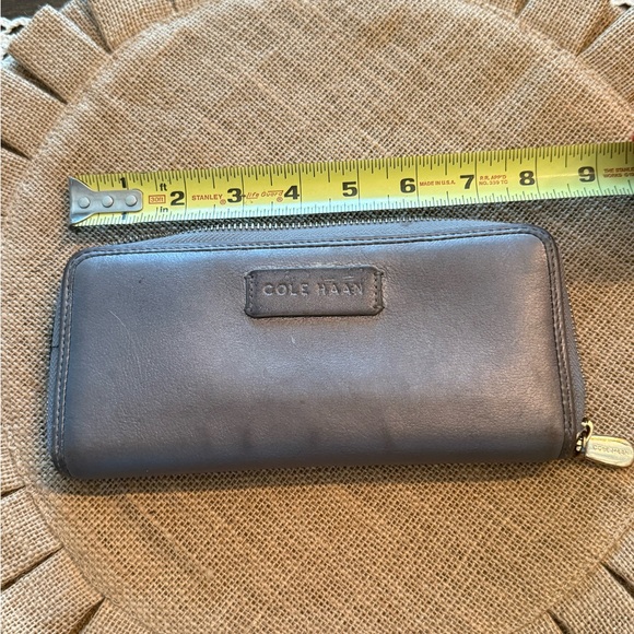 Cole Haan Charcoal Leather Zip Wallet - Picture 1 of 5